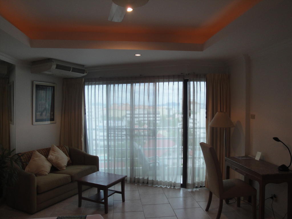 Jomtien View Talay Studio Apartments Praia de Jomtien Exterior foto